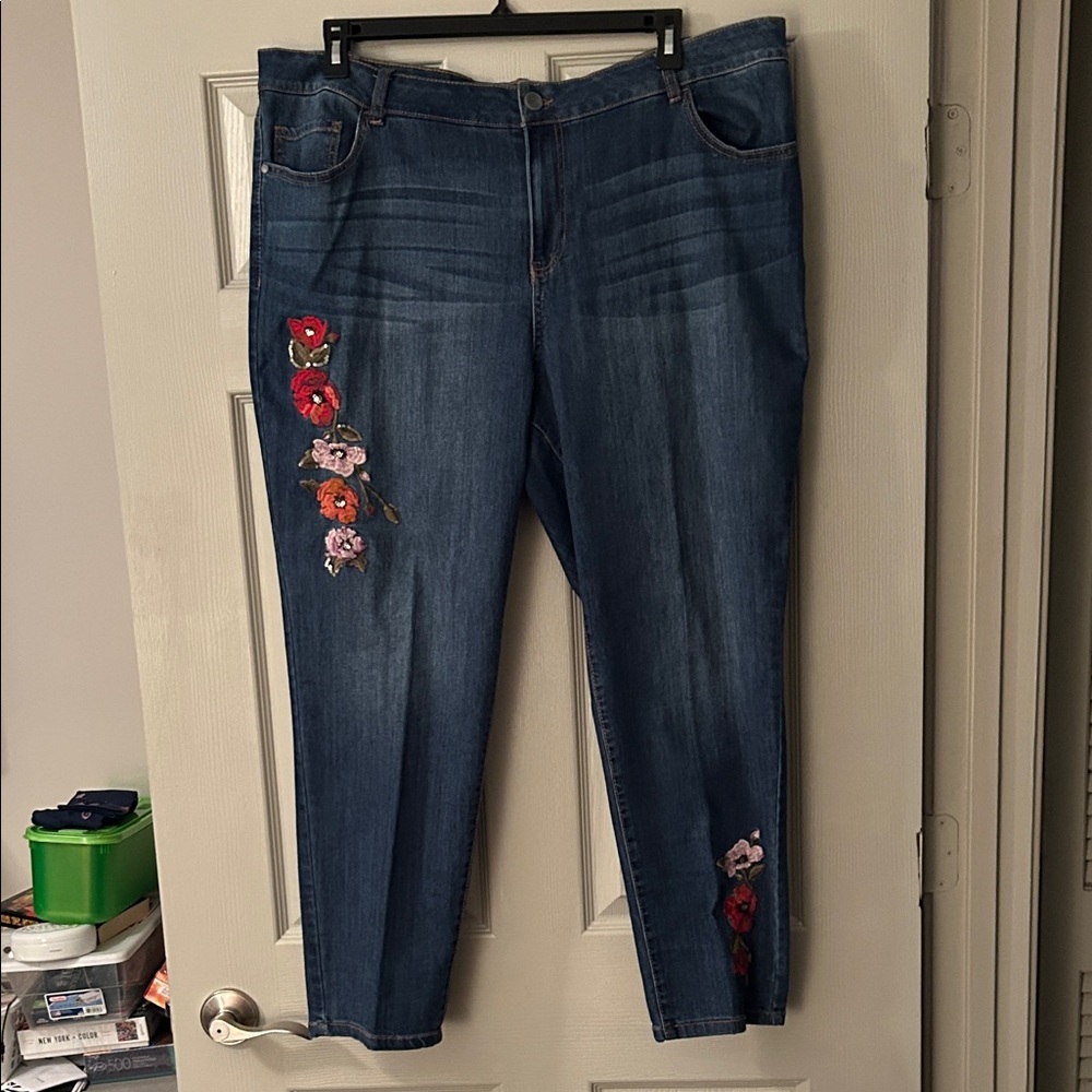 Avenue Dark Blue Jeans with Floral Embroidery